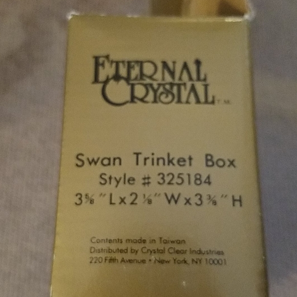NWOT Crystal Swan Jewelry Box - Picture 10 of 10
